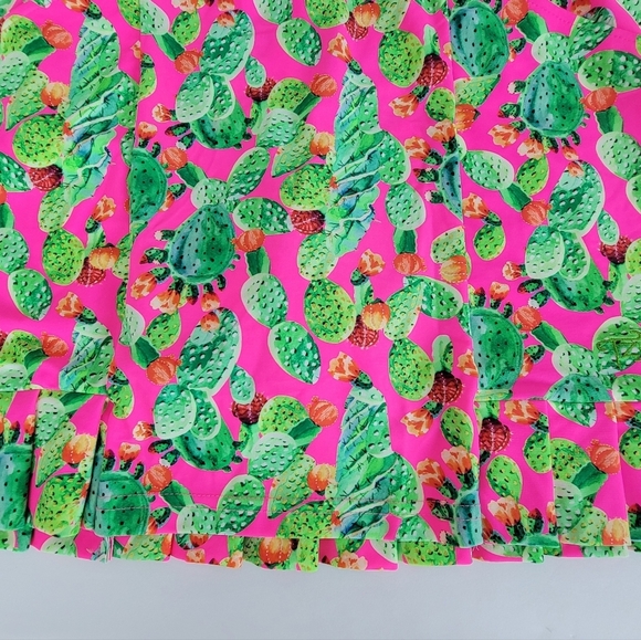 TZU TZU Multi Color Cactus Print Ruffled Hem Pickleball/Golf Skirt/Skort Sz L - Picture 12 of 16